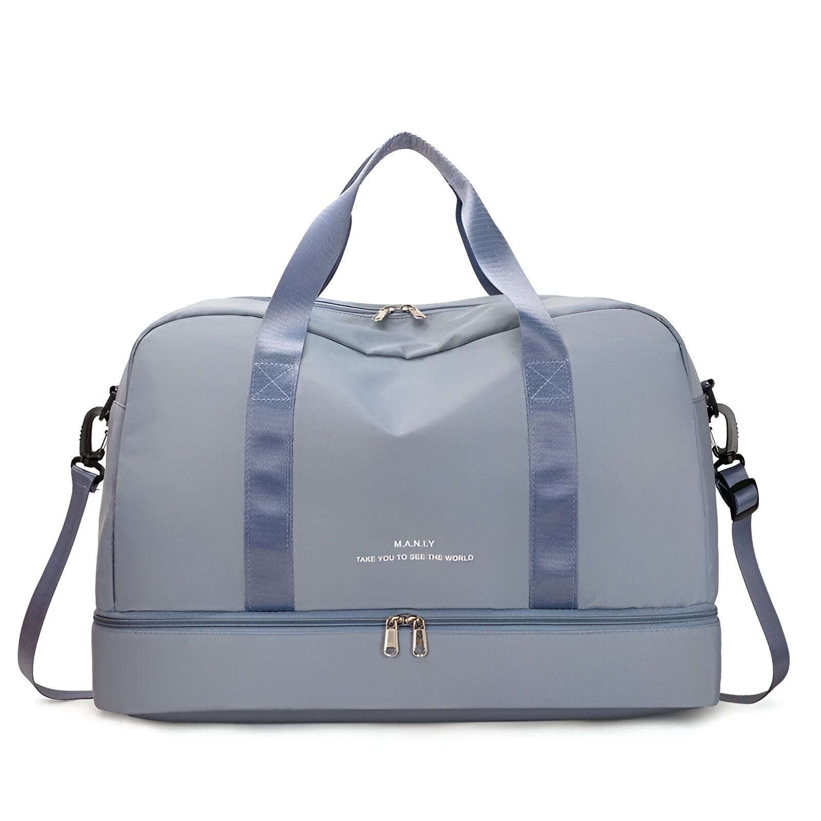 Sac de voyage bleu clair avec une sangle d'épaule et le logo "MANLY TAKE YOU TO SEE THE WORLD".