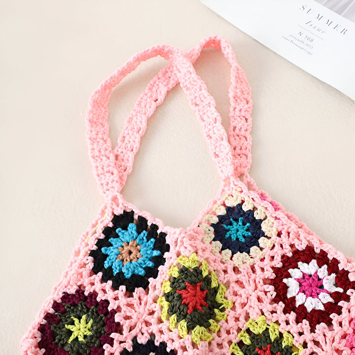 Sac en crochet rose avec anses, composé de carrés colorés à motifs floraux., 46193947181280,46193947214048,46193947246816,46193947279584,46193947312352