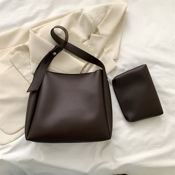 Sac à bandoulière et pochette en cuir marron foncé, 46193879515360,46193879548128,46193879580896,46193879613664,46193879646432
