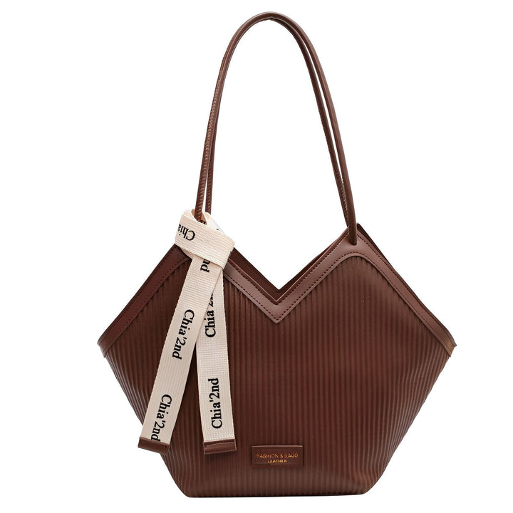 Sac à main marron avec texture rayée, forme géométrique et ruban décoratif 'Chia'2nd'., 46193872208096,46193872240864,46193872273632,46193872306400