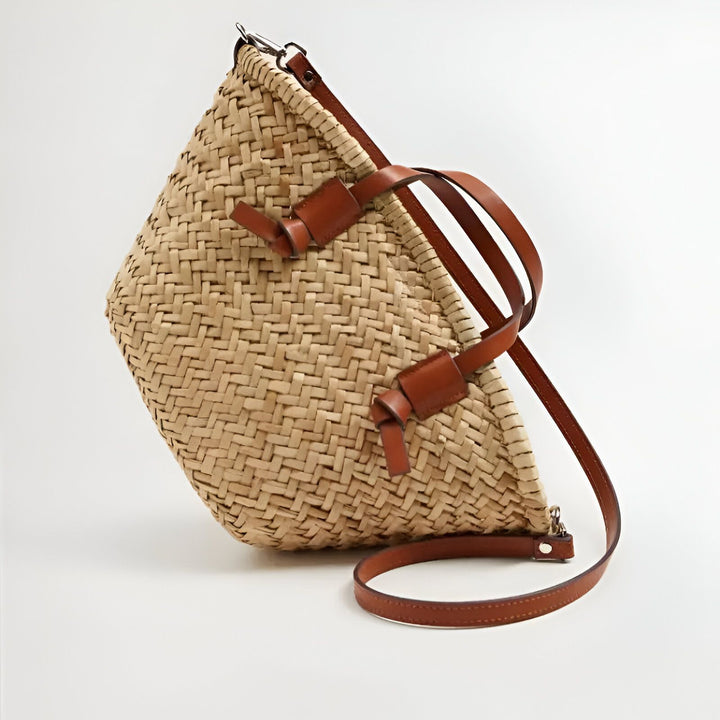 Sac bandoulière en paille tressée avec n?uds cuir marron., 46194029986016
