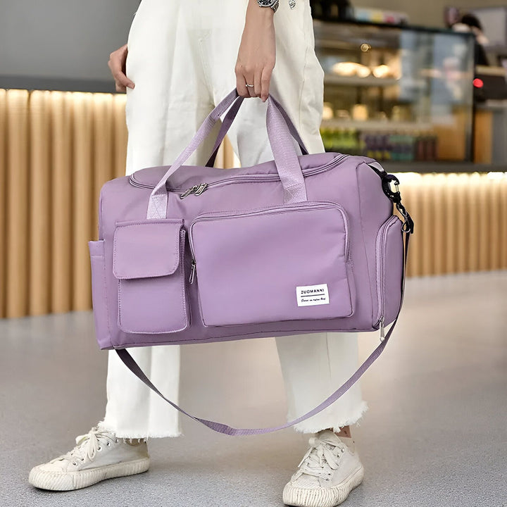 Sac de sport violet avec poignées et bandoulière, nombreuses poches., 46193915625696,46193915658464,46193915691232,46193915724000,46193915756768,46193915789536