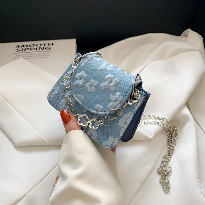 Mini sac bleu ciel broderie florale et chaîne argentée à maillons fleurs., 46193968414944,46193968447712,46193968480480,46193968513248,46193968546016