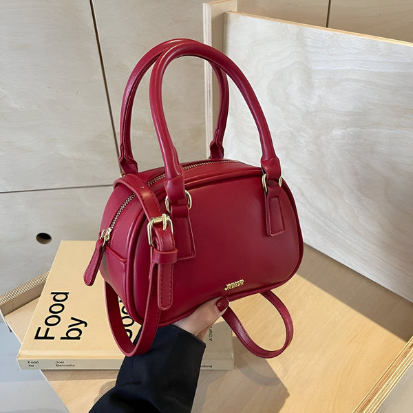 Sac à main rouge arrondi avec anses, 46262992044256,46262992077024,46262992109792,46262992142560,46262992175328