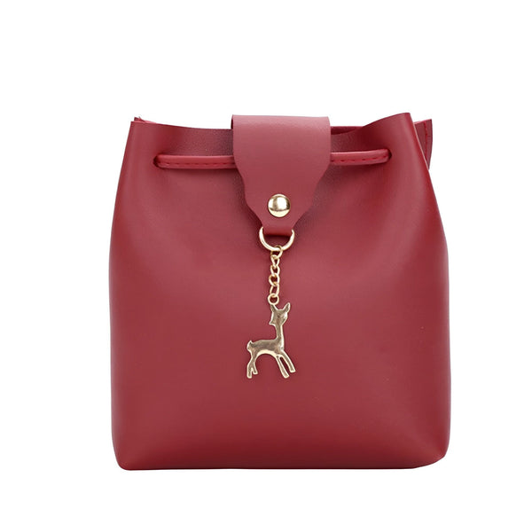 Sac seau rouge avec cordon et charme cerf doré, 46262994305248,46262994338016,46262994370784,46262994403552,46262994436320,46262994469088