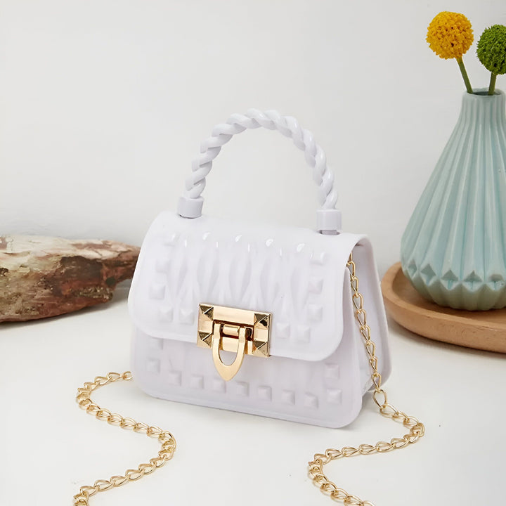 Sac blanc en gelée texturé avec poignée torsadée, chaîne et fermoir dorés., 46262992208096,46262992240864,46262992273632,46262992339168,46262992371936,46262992404704,46262992437472
