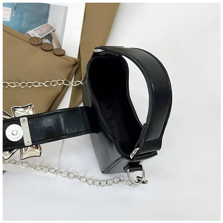 Sac à main noir avec chaîne et fermoir croix argenté., 46262992732384,46262992765152,46262992797920,46262992830688,46262992863456