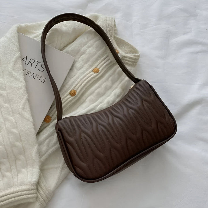 Sac à bandoulière marron texturé avec motif ondulé., 46193961631968,46193961664736,46193961730272,46193961763040,46193961795808