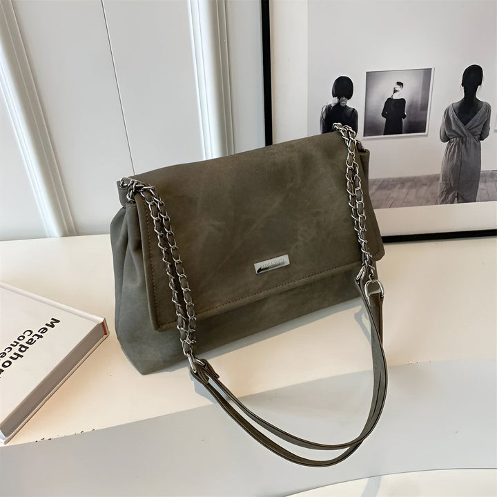 Sac bandoulière kaki effet daim avec lanière chaîne, 46193885544672,46193885577440,46193885610208,46193885642976