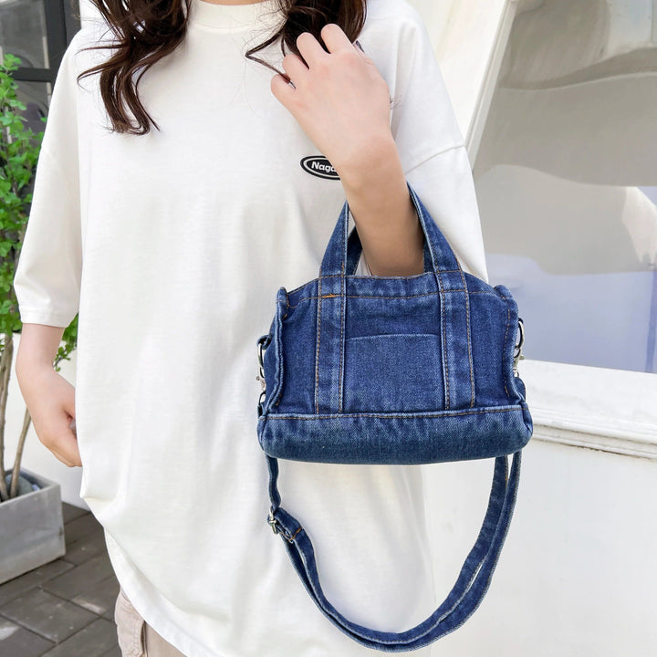 Petit sac cabas en jean bleu avec bandoulière, 46193993285856,46193993318624