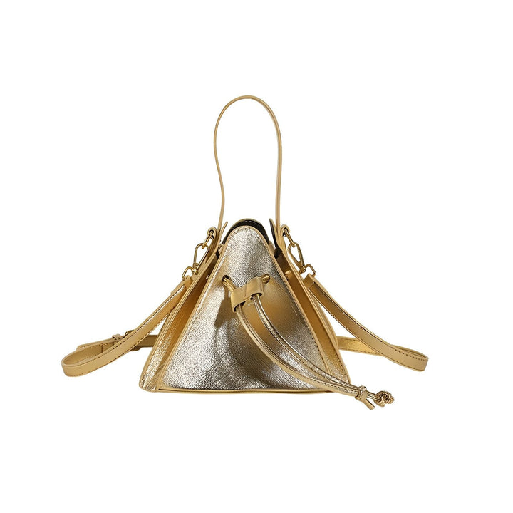 Sac à main triangulaire doré brillant avec poignée et bandoulière., 46194018320608,46194018353376,46194018386144,46194018418912,46194018451680,46194018484448