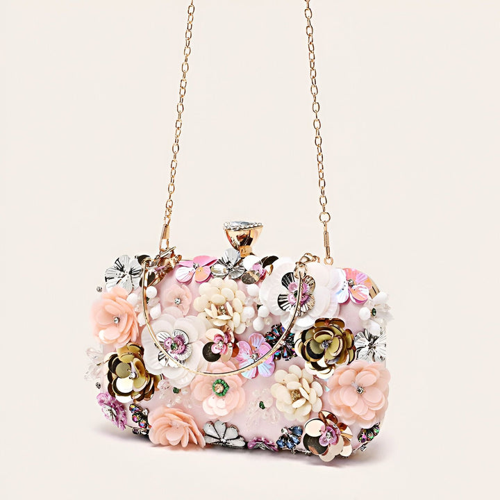 Pochette rose décorée de fleurs, paillettes, bijoux et d'une chaîne dorée, 46193927356640,46193927389408,46193927422176