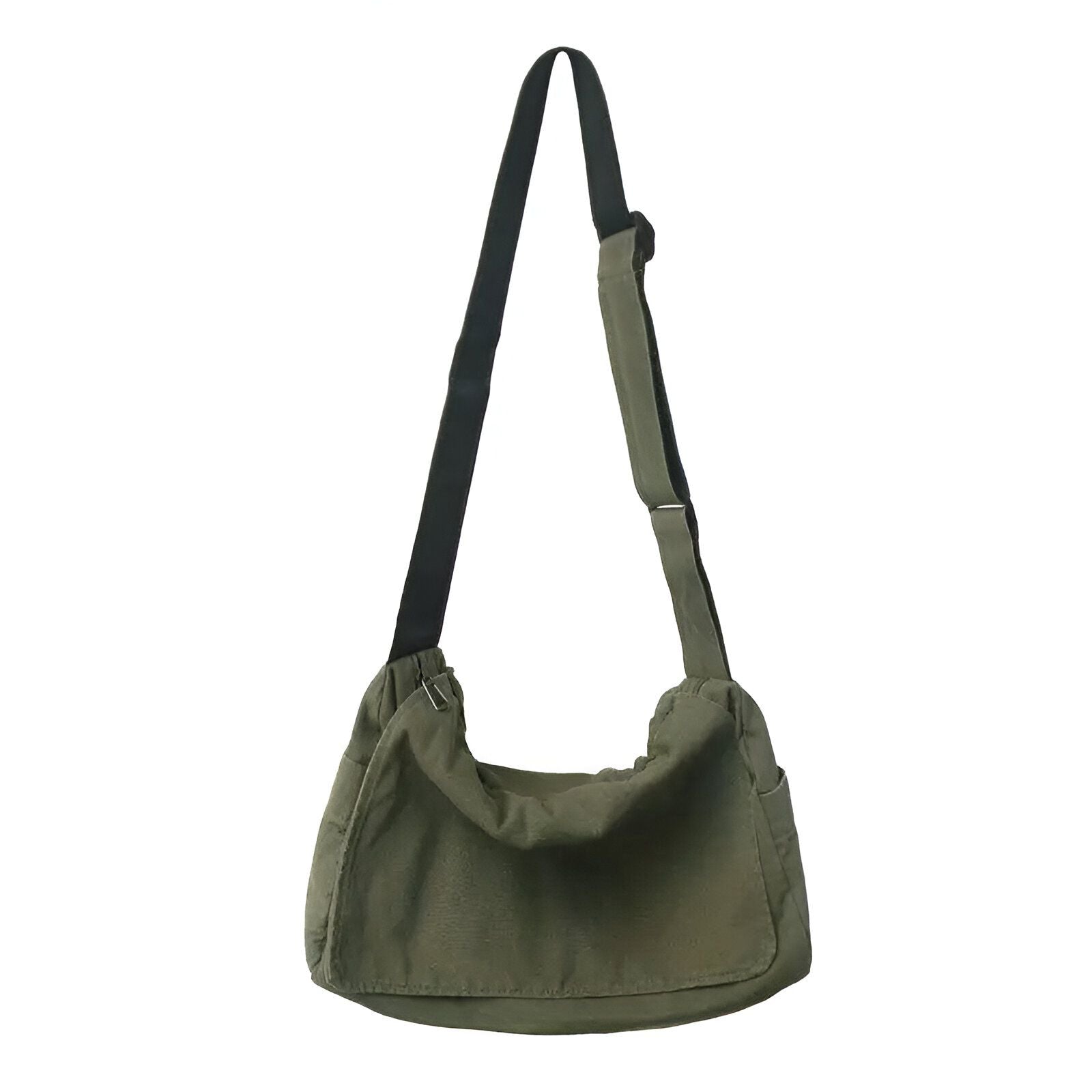 Sac à bandoulière vert olive avec une sangle noire.