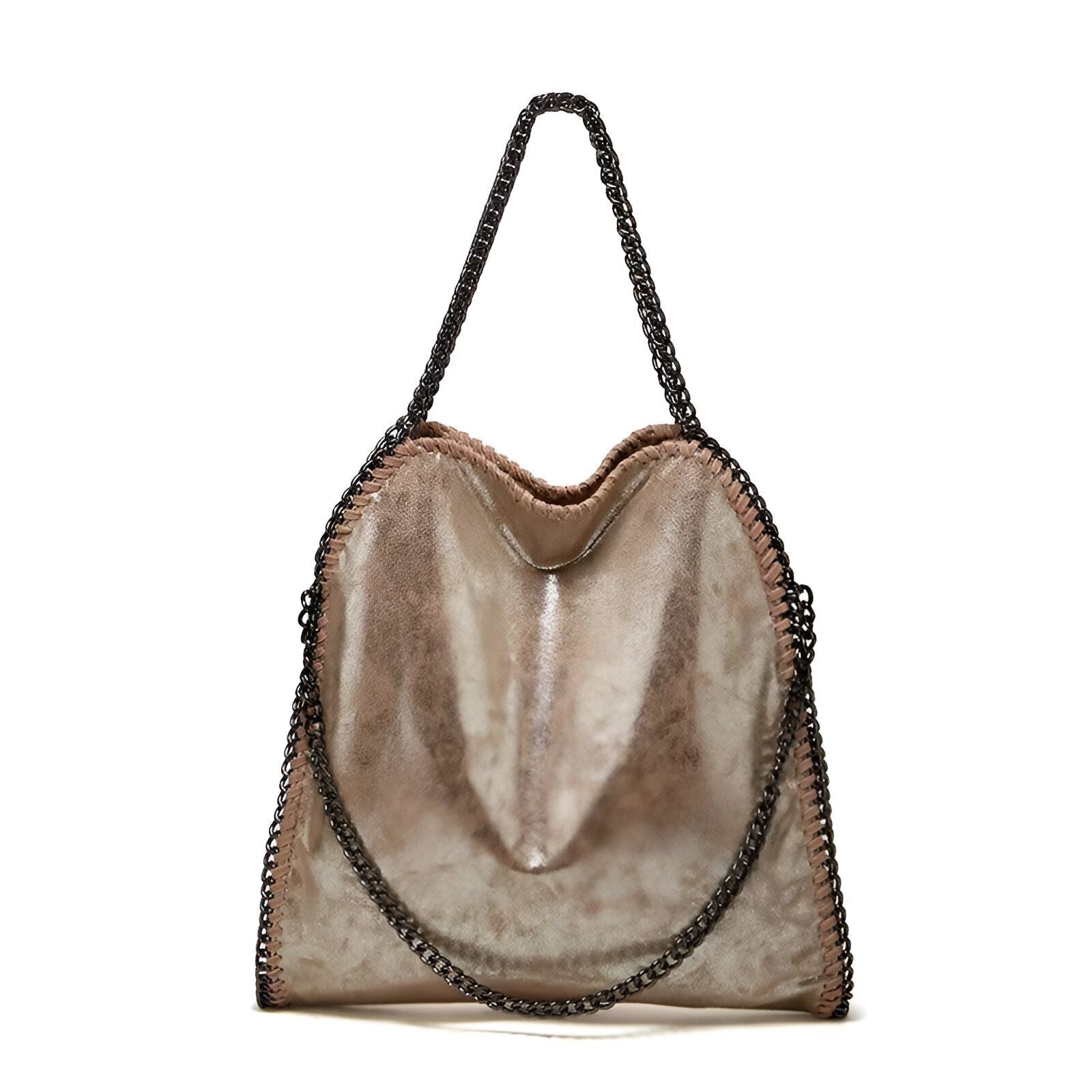 Sac à main en cuir de couleur beige avec une chaîne en métal.