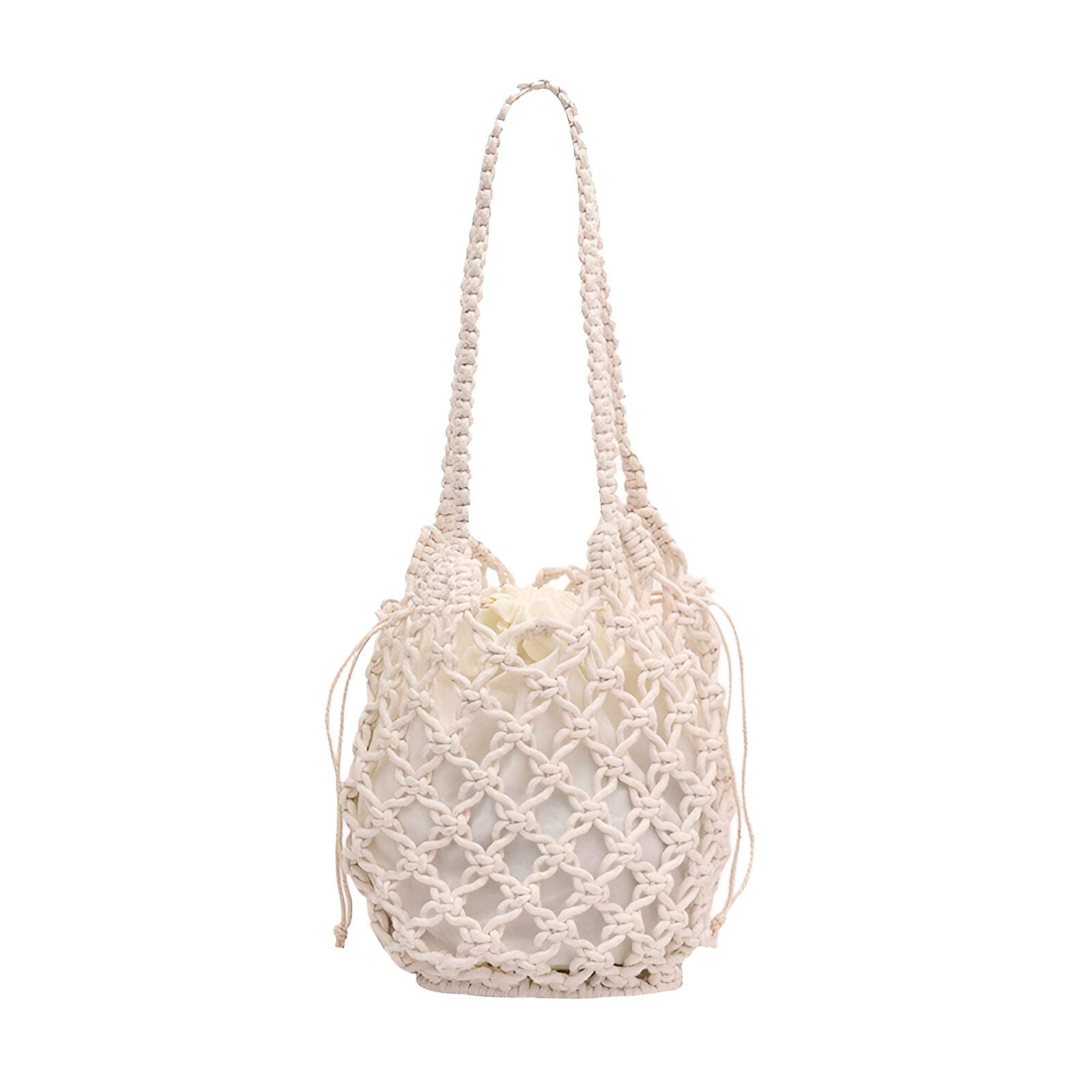 Un sac à main en maille blanche.