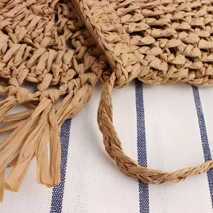 Sac en papier tressé avec anse et franges., 46193921884384,46193921917152