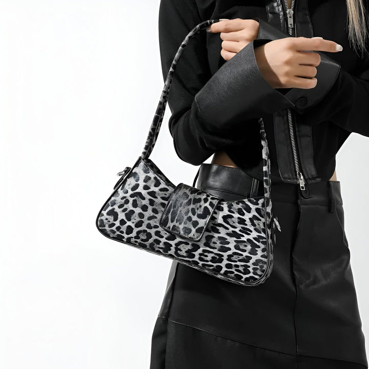 Sac baguette à imprimé léopard noir et blanc tenu, 46193944035552,46193944068320,46193944101088