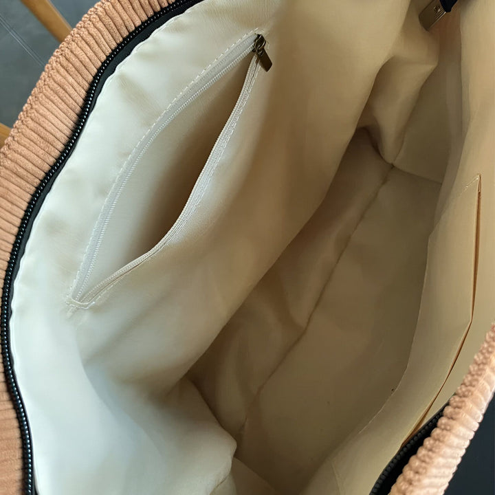 Intérieur d'un sac avec doublure claire et poche zippée, 46193875124448,46193875157216,46193875189984,46193875222752,46193875255520