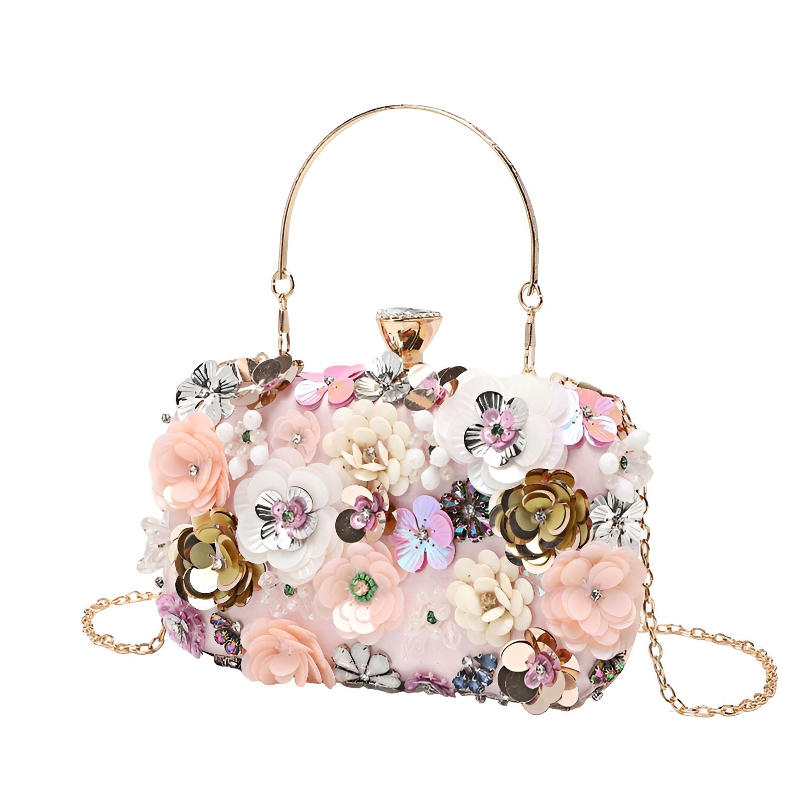 Une pochette rose ornée de fleurs et de paillettes avec une chaîne dorée.