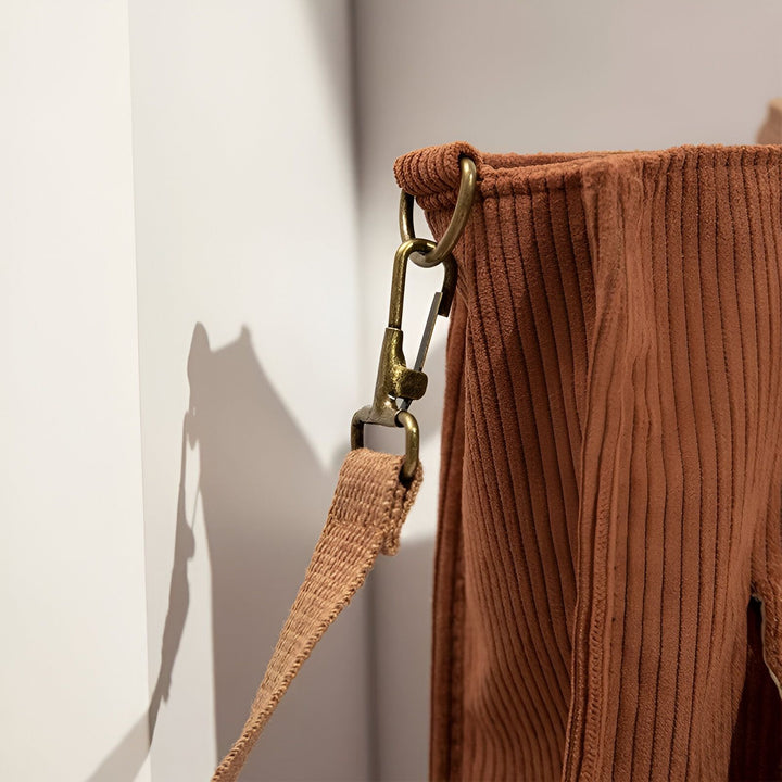 Sac en velours côtelé marron avec clip métallique et sangle., 46193957503200,46193957535968,46193957568736,46193957601504