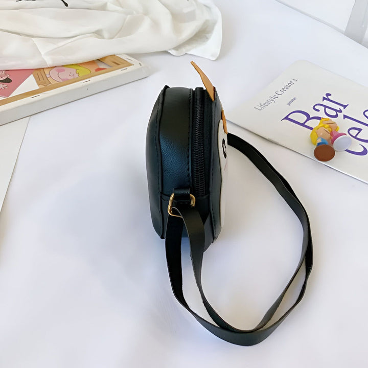 Petit sac noir avec motif pingouin et bandoulière noire, 46193980342496,46193980375264,46193980408032,46193980440800,46193980473568