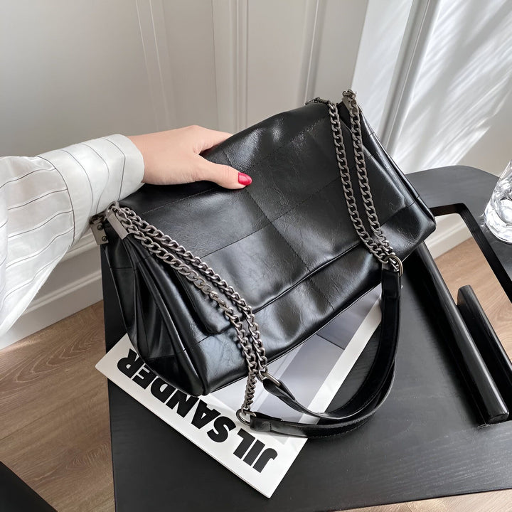 Sac à main noir en cuir matelassé avec double bandoulière chaîne argentée, 46193950523616,46193950556384