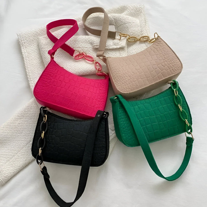 Quatre sacs baguette texture crocodile : rose, beige, vert et noir., 46193938596064,46193938628832,46193938661600,46193938694368