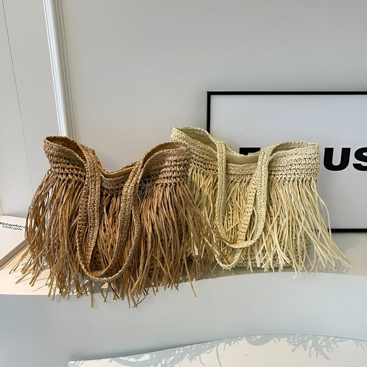 Gros sac cabas en paille tressée avec longues franges, en deux teintes naturelles., 46193922965728,46193922998496