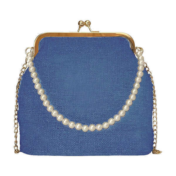 Pochette bleue avec fermeture dorée et poignée chaîne dorée et perles., 46193949081824,46193949114592,46193949147360