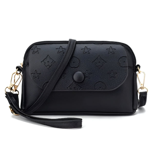 Sacoche noire texturée avec motif étoiles et fleurs, rabat boutonné, bandoulière et dragonne., 46262992503008,46262992535776,46262992568544,46262992601312,46262992634080,46262992666848,46262992699616